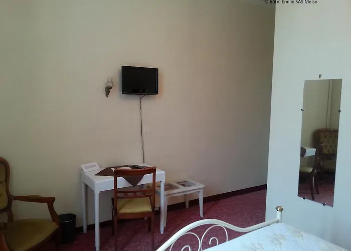 Emilie Hotel 2*