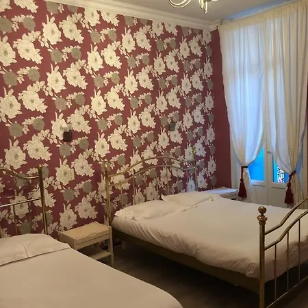 Emilie Hotel